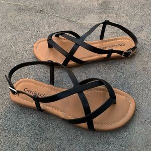 Cityclassified Black Criss Cross Strap Sandal
